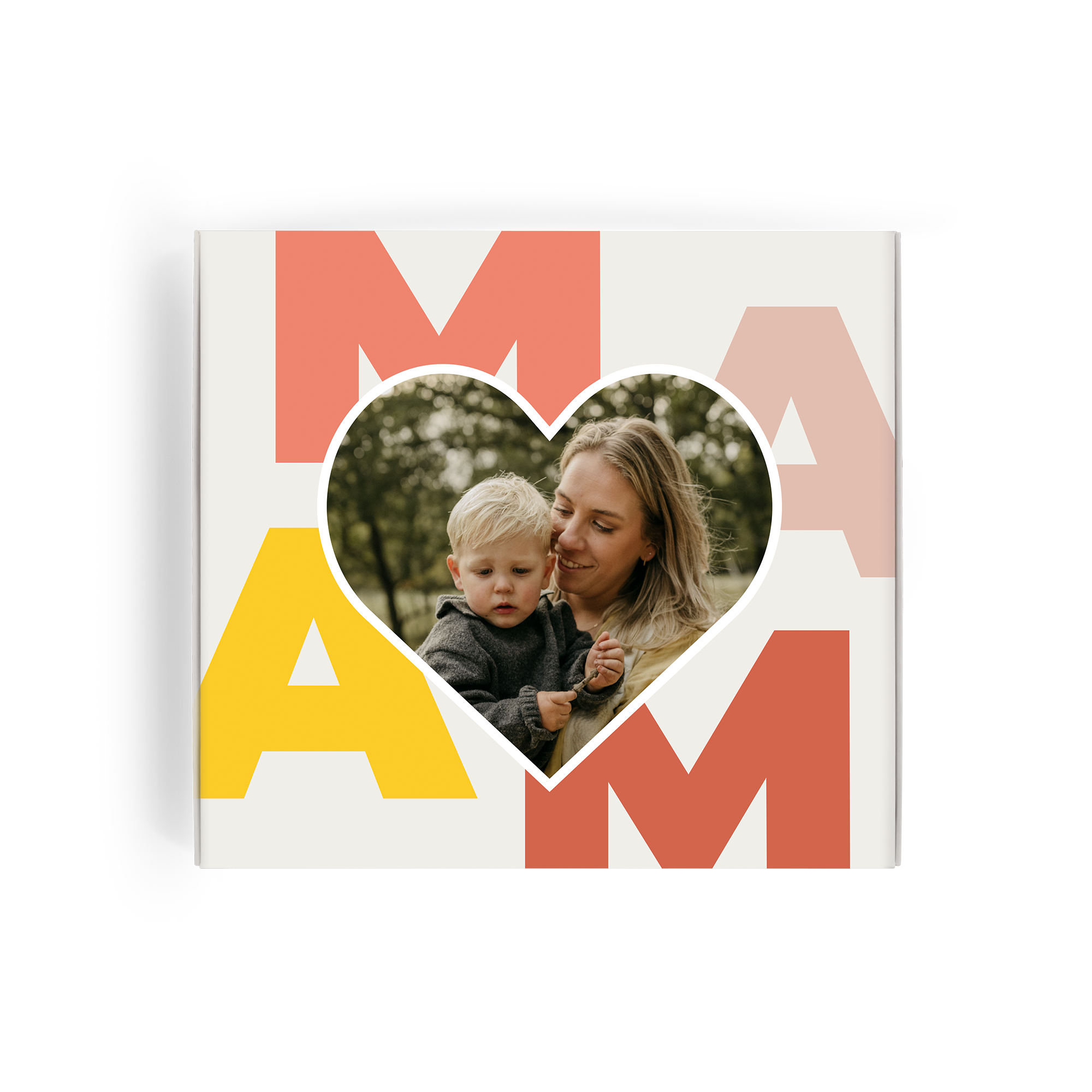 Cutie cadou personalizată de ciocolată Milka cu fotografia imprimată a unei mame și a copilului, formând cuvântul "MAMA".