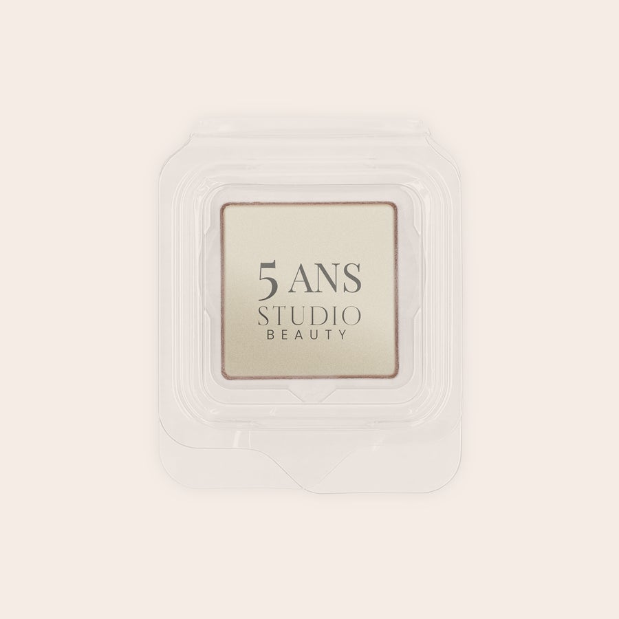 Chocolats individuels personnalisés - 50 pièces Chocolat imprimé avec le texte 5 ANS STUDIO BEAUTY, idéal pour des chocolats personnalisés.