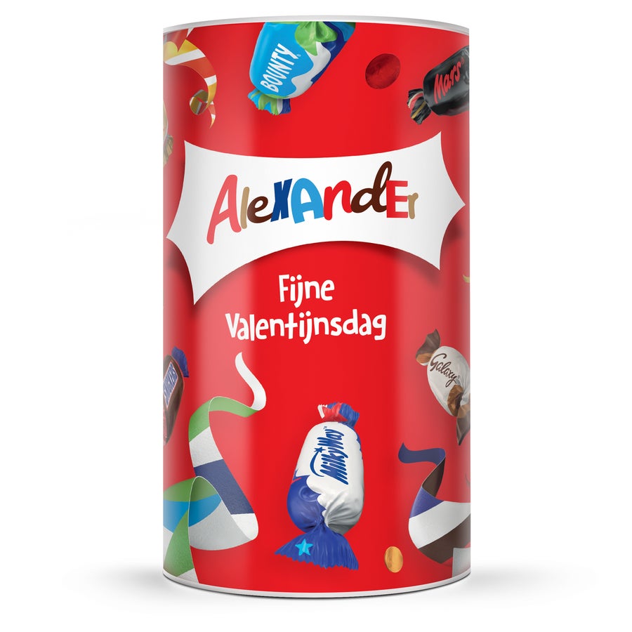 Celebrations XL chocolade cadeauverpakking met naam en foto Rode Celebrations tube bedrukt met naam Alexander en tekst Fijne Valentijnsdag Wat ga jij vieren met deze Celebrations tube