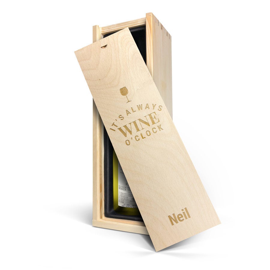 Personalised wine gift - Salentein - Chardonnay - Engraved wooden case