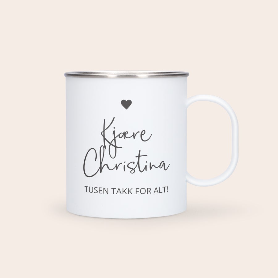 Personlig kopp - Rustfritt stål Lett kopp i rustfritt stål, hvit med trykt design av hjerte og teksten "Kjære Christina TUSEN TAKK FOR ALT!".