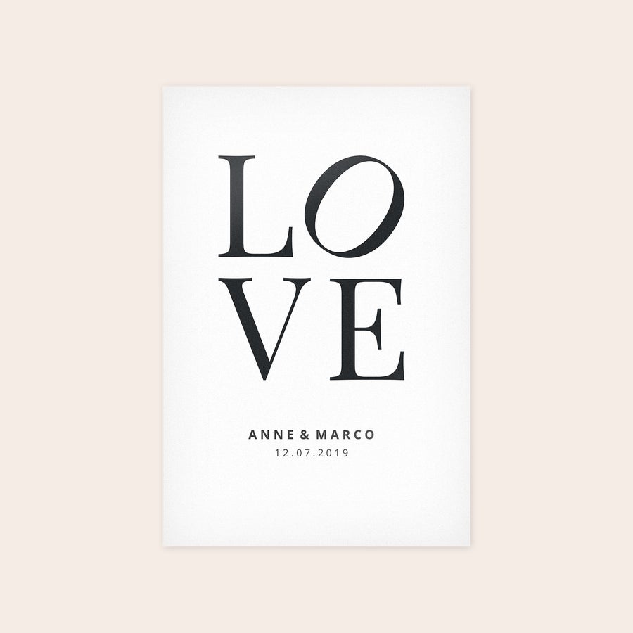 Foto auf Forex Foto auf Forex mit dem Wort LOVE, den Namen ANNE & MARCO und dem Datum 12.07.2019 personalisiert