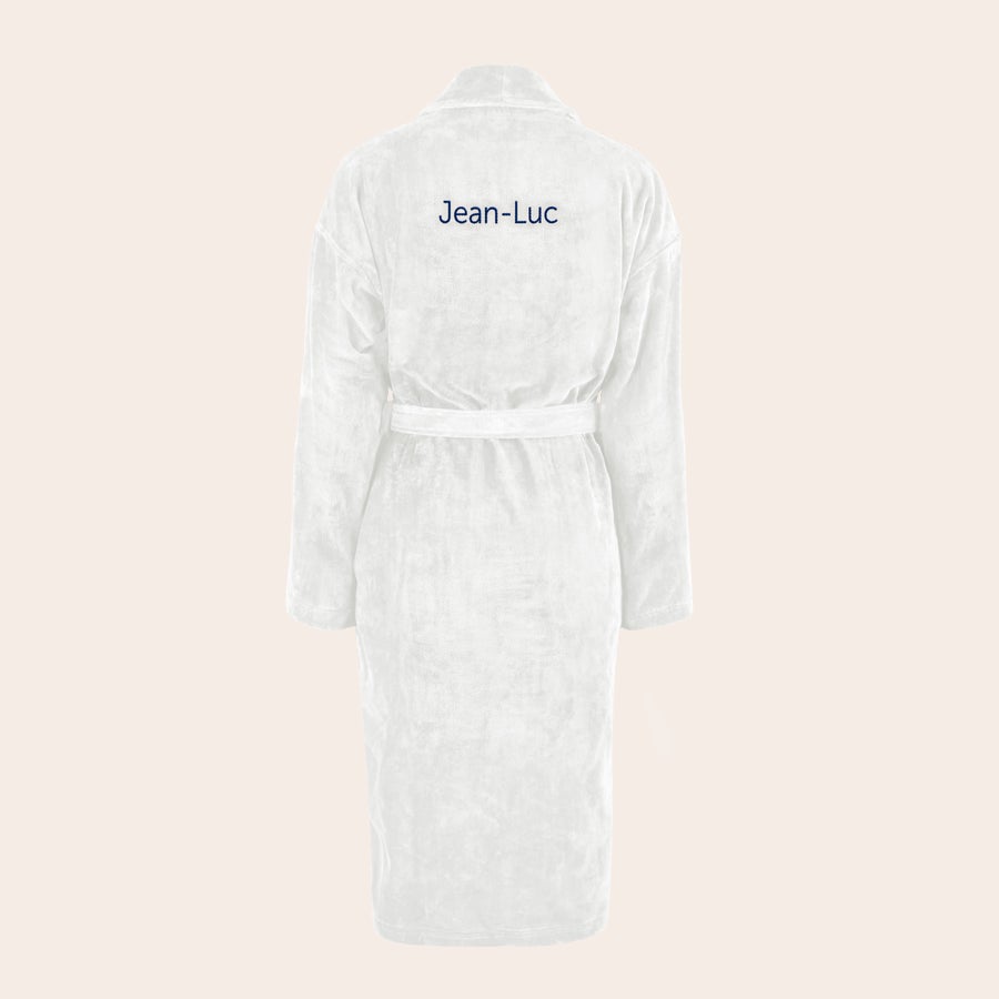 Peignoir Homme Personnalisé Peignoir homme blanc personnalisé avec le prénom Jean-Luc brodé en bleu.