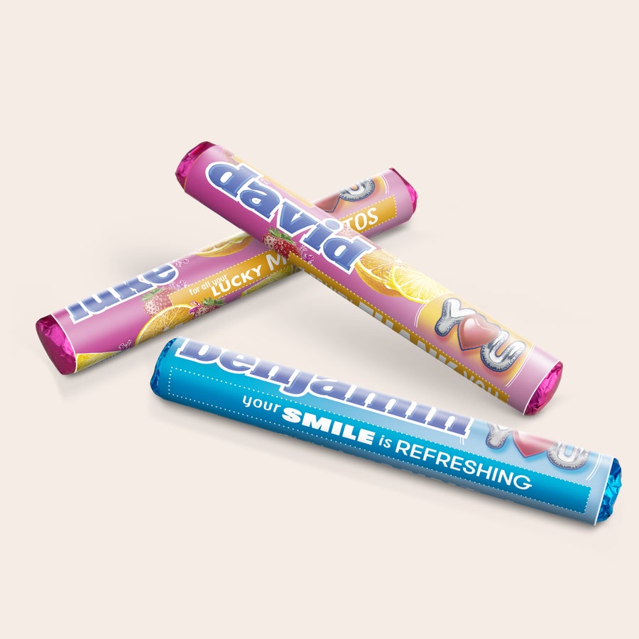 Mentos szett személyre szabott görgőkkel Személyre szabott Mentos tekercsek gyümölcsös és mentás ízben, David, Luke és Benjamin neveivel nyomtatva, kedvenc ínyenc ajándék