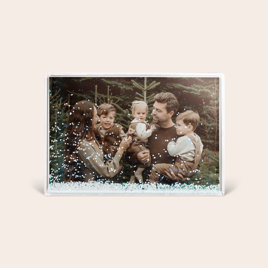 Globo di Neve Personalizzato - Rettangolare Blocco fotografico personalizzato con una foto di famiglia su sfondo natalizio e neve finta che cade