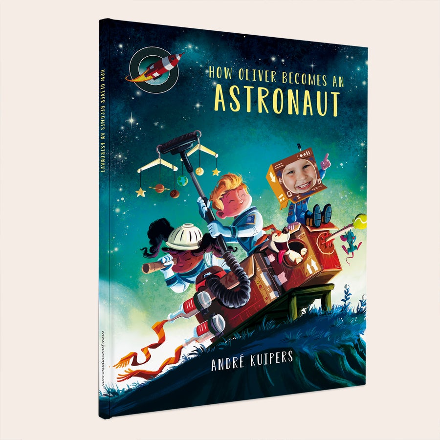 Personalised children's book - How can I become an astronaut? Personalised children's book - How can I become an astronaut? - Hardcover, featuring an adventurous cover with space explorers and a customizable photo on one of the characters.