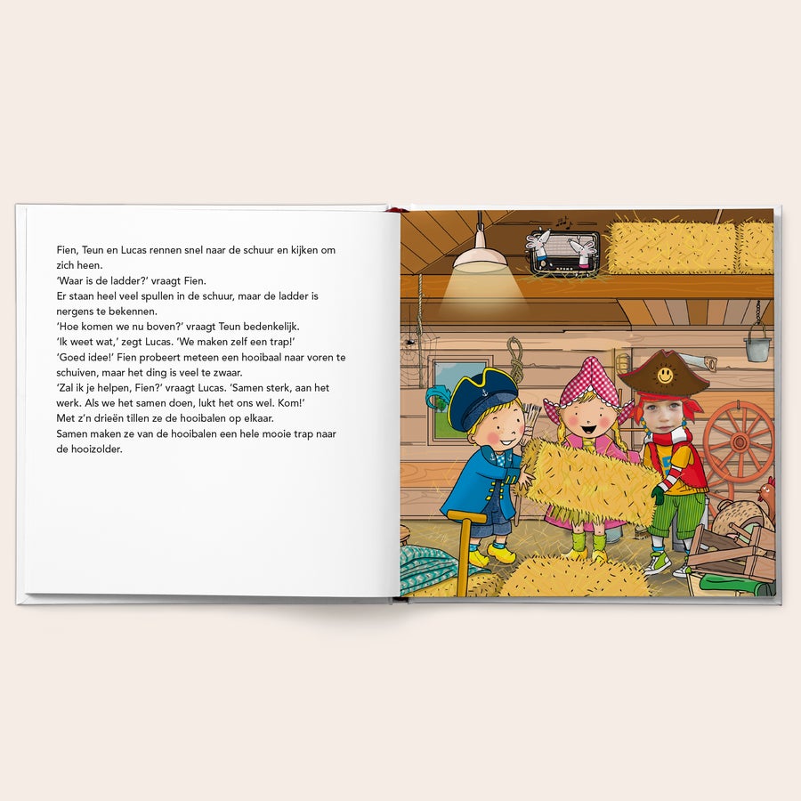 Gepersonaliseerd kinderboek - Fien & Teun 'Zoeken een schat' Fien & Teun schattenjacht boek met naam en foto, gepersonaliseerd met een kind in piratenpak