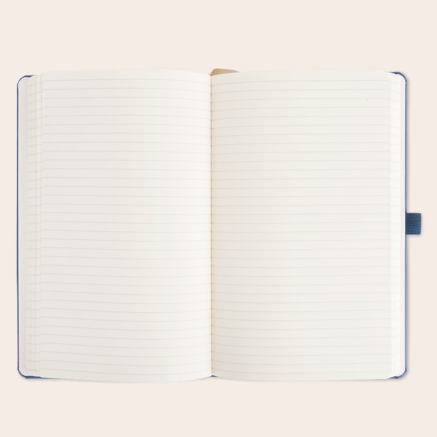 Caderno dia dos pais Notebook personalizado azul aberto com páginas pautadas brancas, um presente original do Dia dos Pais