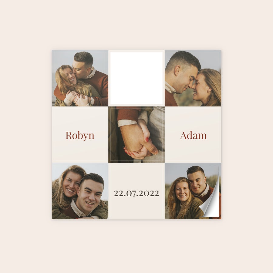 Foto samolepky Personalizované samolepky s koláží fotografií a jmény Robyn, Adam, s datem 22.07.2022, tištěné s vaším designem.