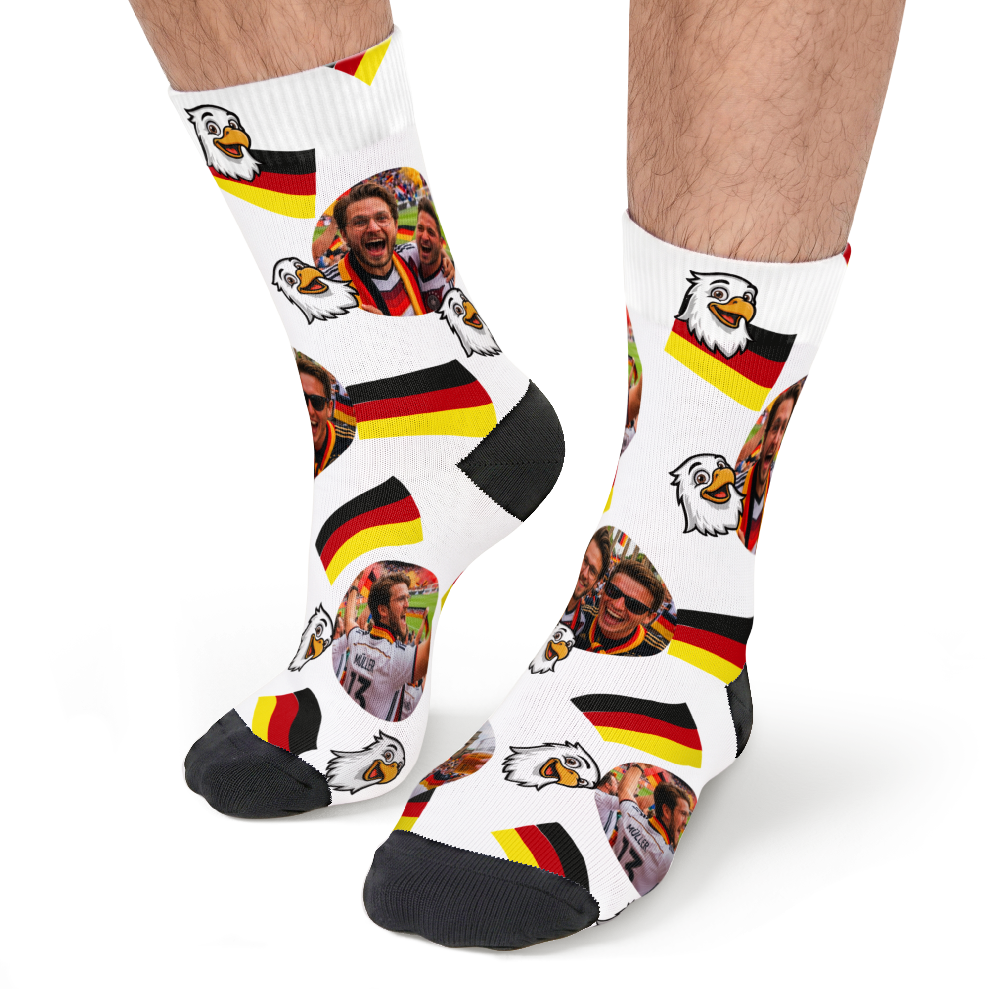 Vollflächig bedruckte WM-Socken – Größe 39-42 mit Fotos und deutschen Flaggen für Fans.