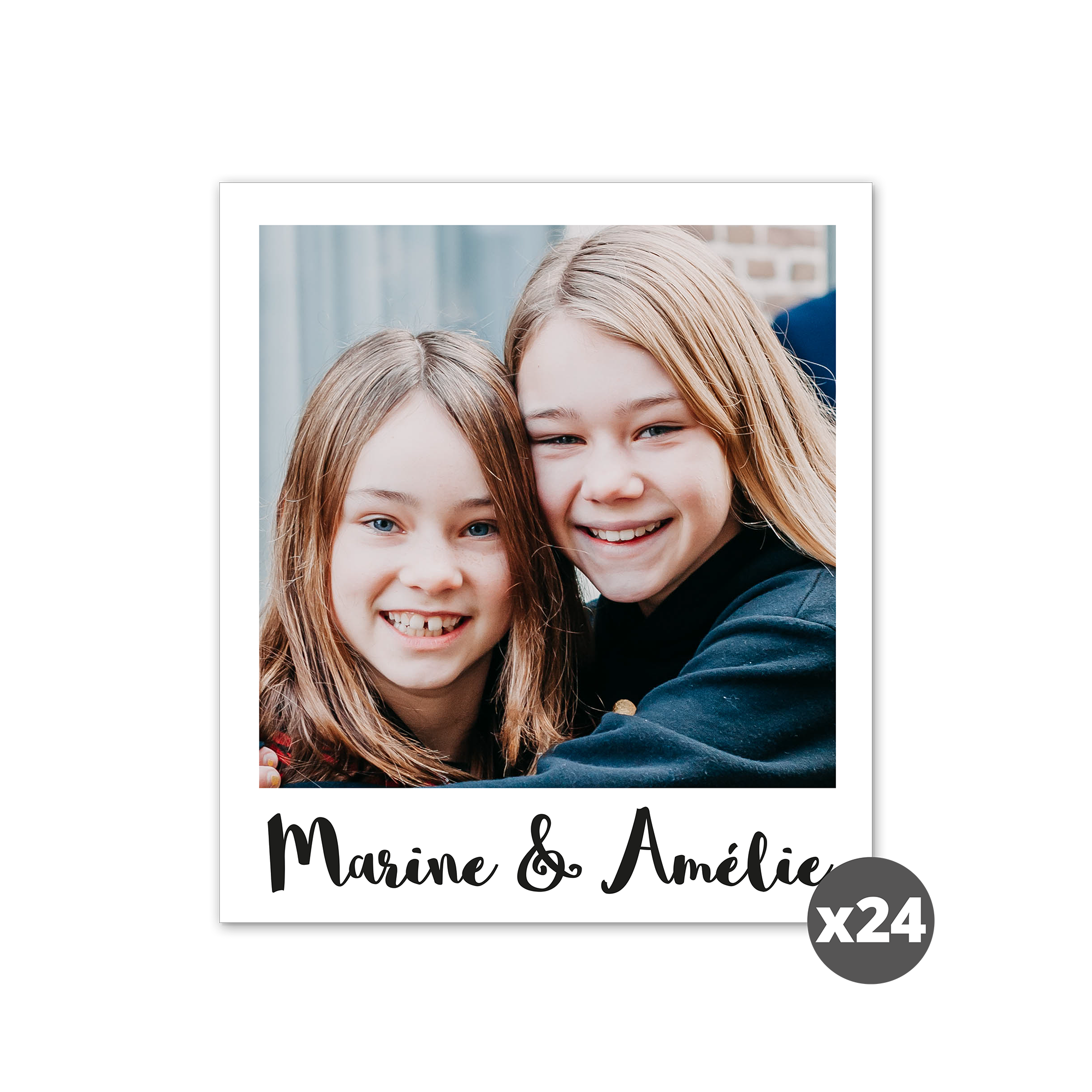 Tirage photo rétro personnalisé avec l'image de deux filles souriantes et les noms Marine et Amélie