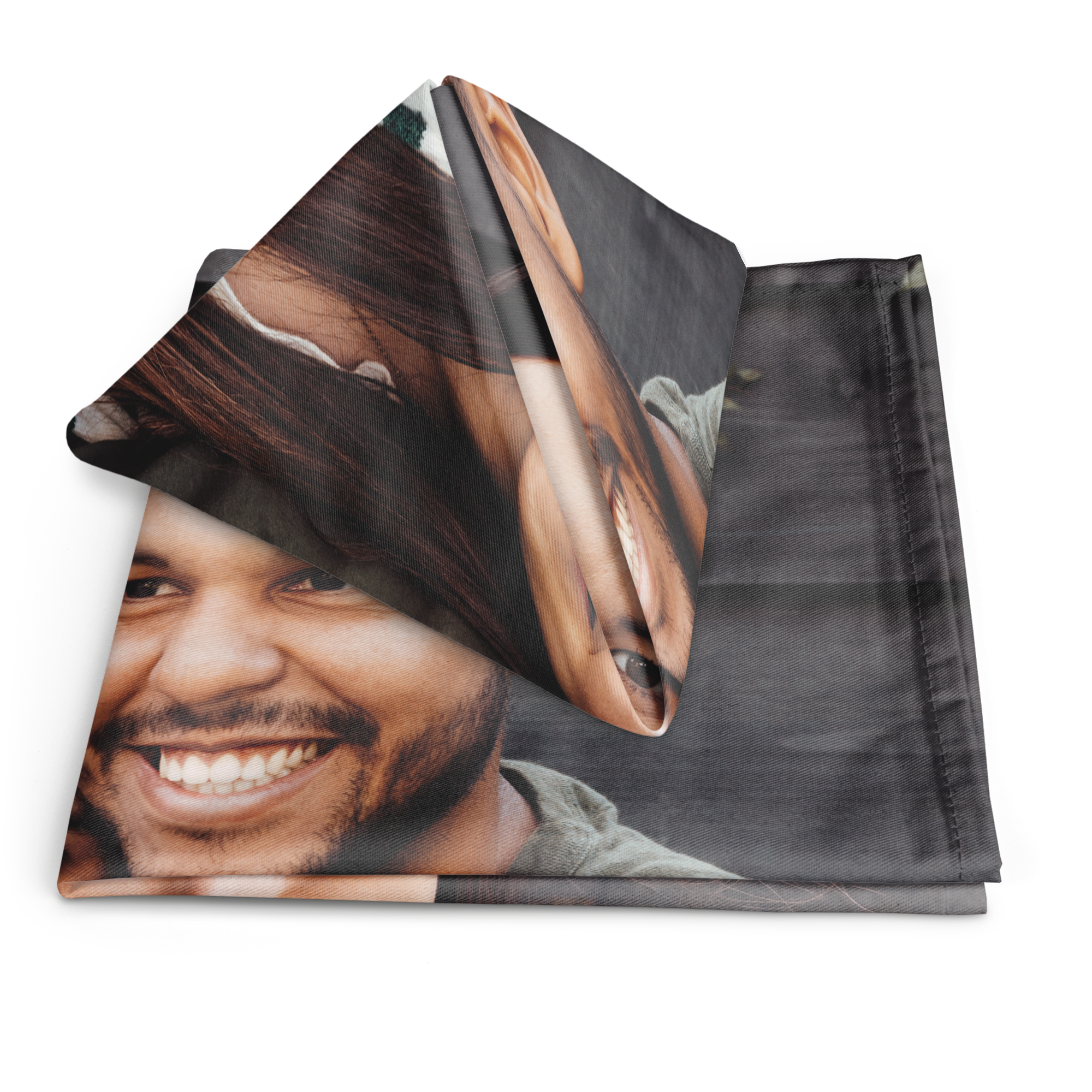 Serviette de table personnalisée avec photo imprimée en couleur d'un couple souriant