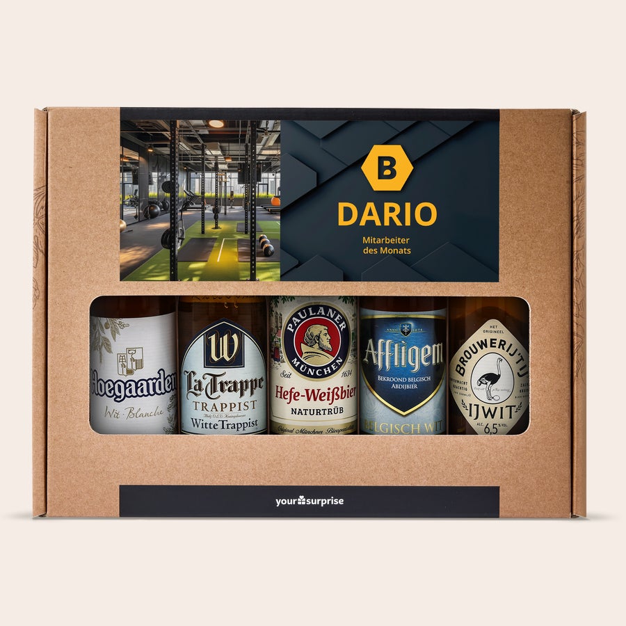 Bier Vatertag Geschenkset personalisieren Personalisiertes Biergeschenkset zum Vatertag mit fünf Bieren, inklusive personalisierter Banderole mit Foto und Text “Dario Mitarbeiter des Monats”