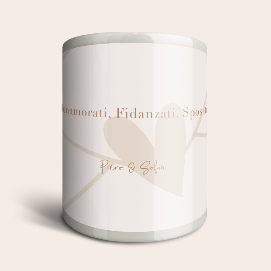 Salvadanaio personalizzato Salvadanaio personalizzato in ceramica bianco panna stampato con un cuore e i nomi Piero e Sofia