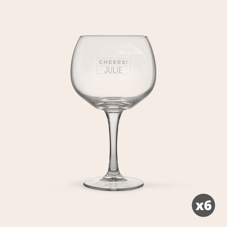 Gin Glas mit Gravur Graviertes Gin Tonic Glas mit dem Text "CHEERS! JULIE", personalisierbar mit Namen oder Text