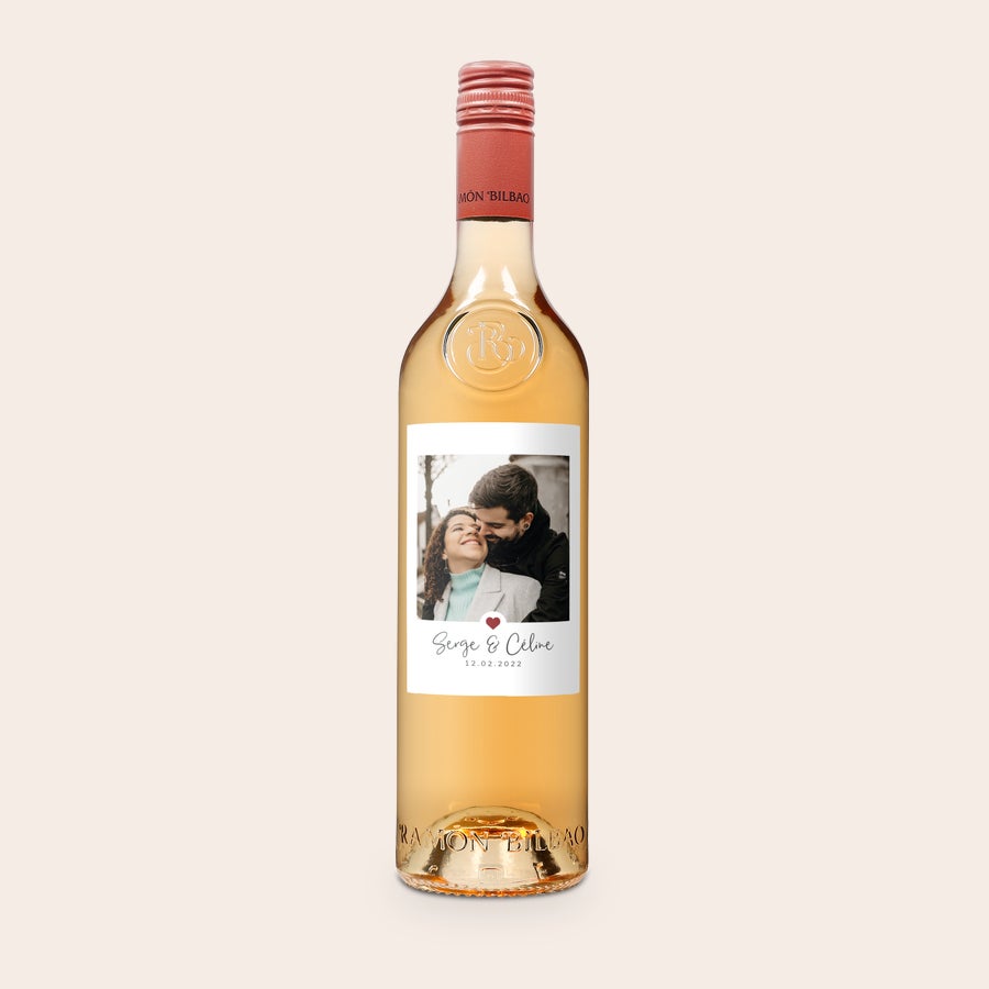 Ramon Bilbao Rosé - Étiquette personnalisée Bouteille de vin Ramon Bilbao Rosé avec étiquette personnalisée imprimée d'une photo de couple, des prénoms Serge & Céline et d'une date.