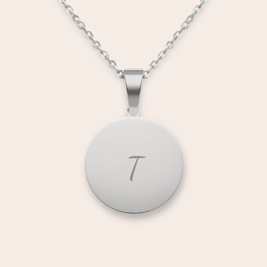 Round pendant necklace Round pendant necklace