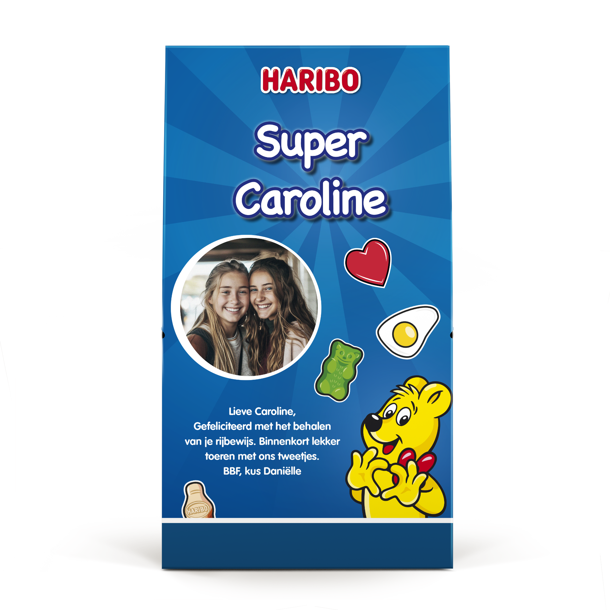 Een gepersonaliseerde XL Haribo pouch, bedrukt met een foto van twee meisjes, de naam Caroline en een persoonlijke boodschap.