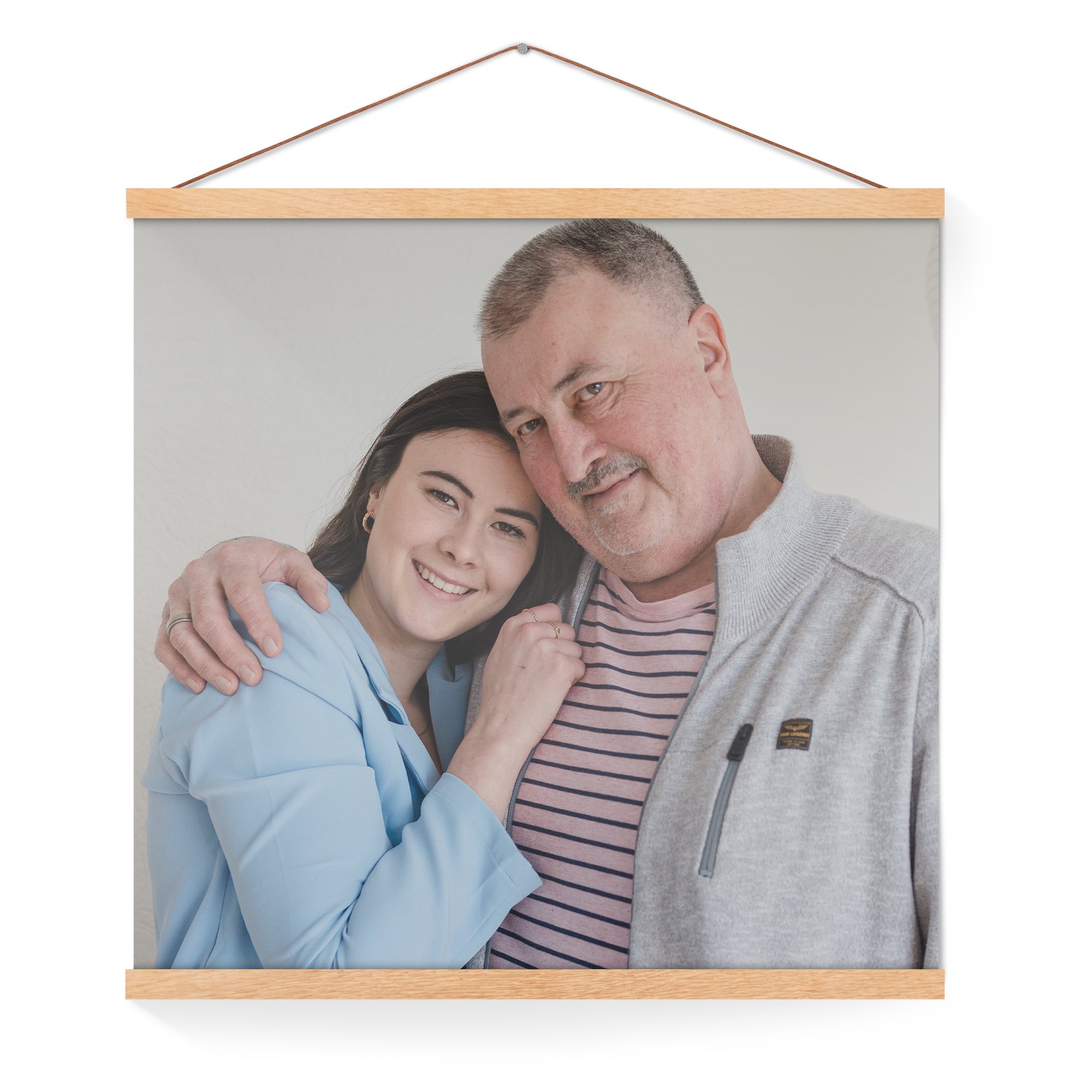 Gepersonaliseerde poster met houten posterhanger 50x50 Gepersonaliseerde poster met houten posterhanger 50x50
