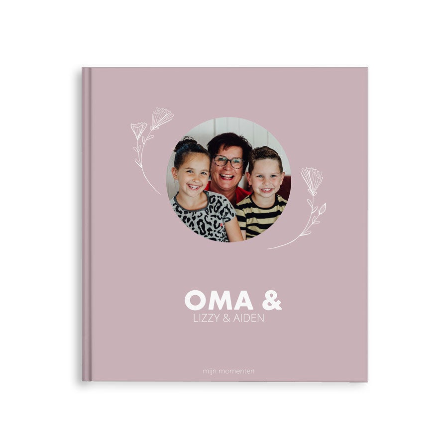 Afbeelding Momenten fotoboek - Oma & ik/wij - M - Hardcover - 40 pagina's door YourSurprise.nl