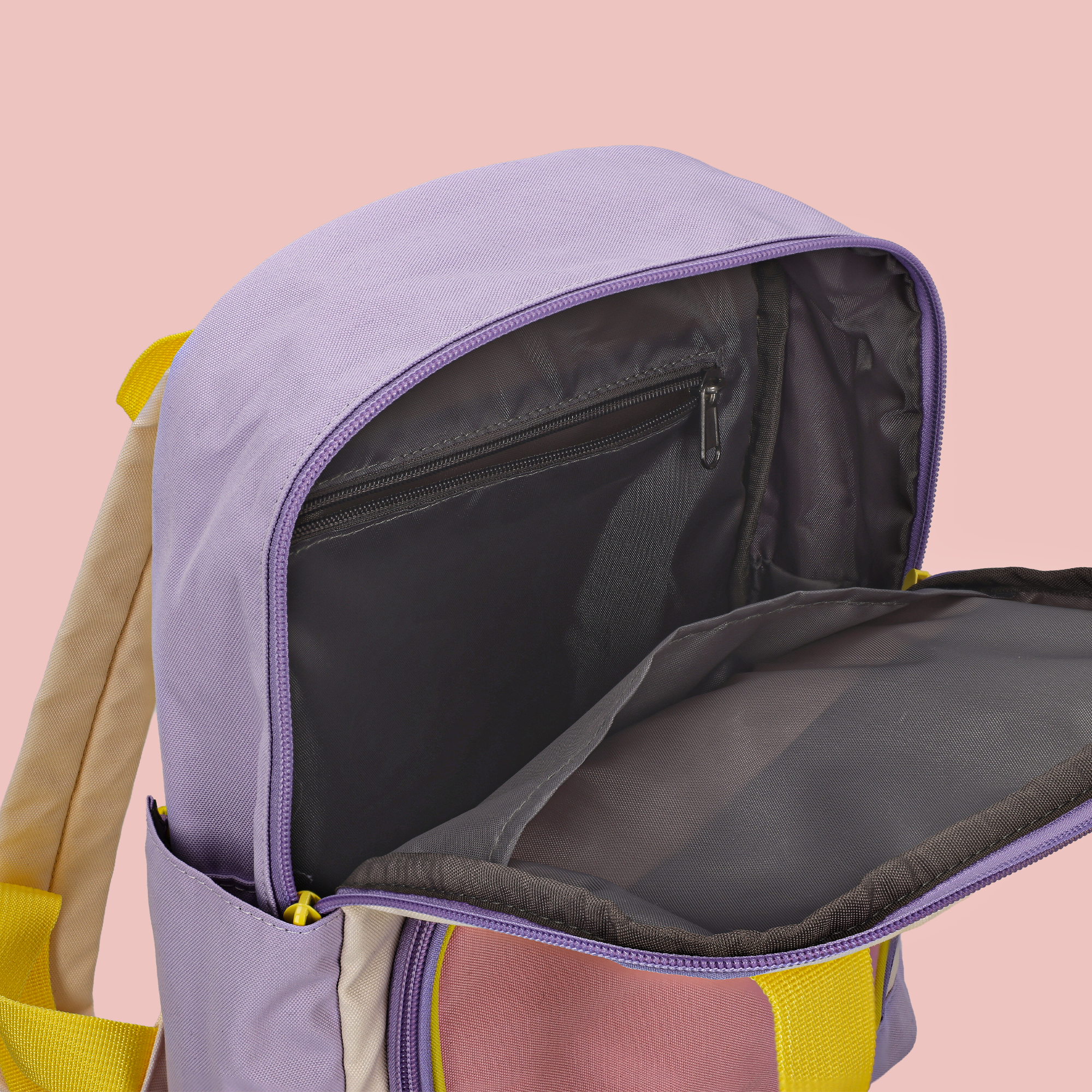 Bestickter Kinderrucksack