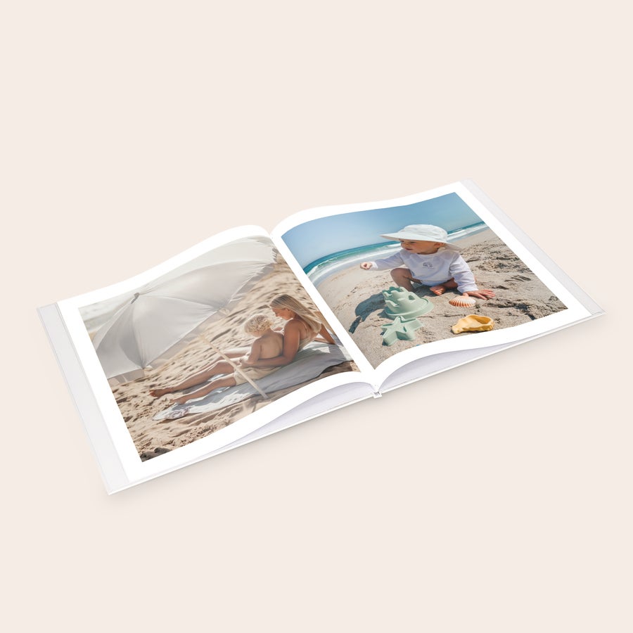 Personligt fotoalbum - 29,5 x 29,5 cm - Inbunden - Semester Personligt fotoalbum - 29,5 x 29,5 cm - Inbunden - Semester