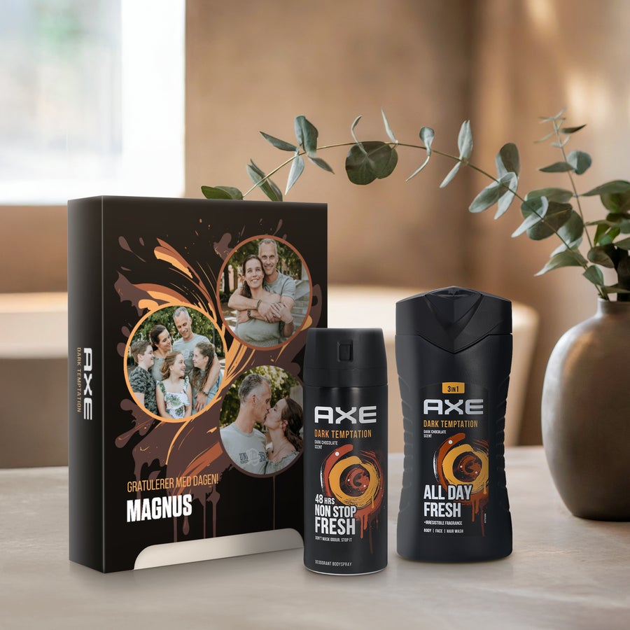 Personlig øksegavesett - Dark Temptation Axe-gavesett med personlig deksel, trykt med bilder og teksten "Gratulerer med dagen! Magnus".