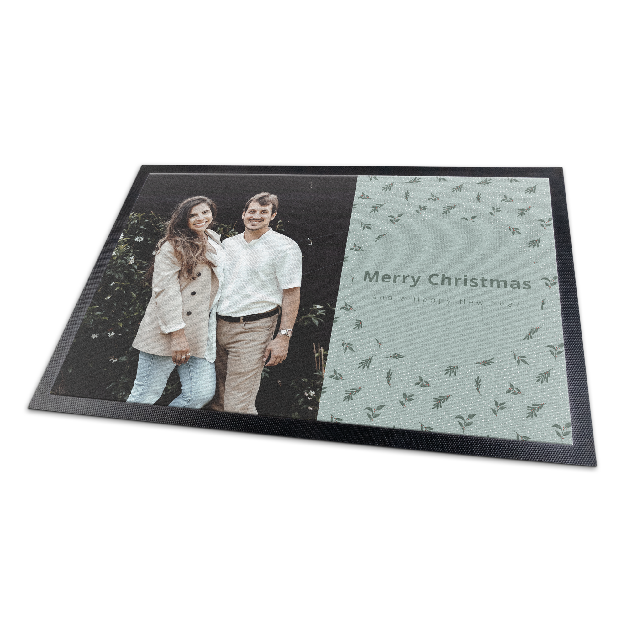 Fußmatte selbst gestalten mit Foto eines Paares und Text Frohe Weihnachten auf grünem Grund