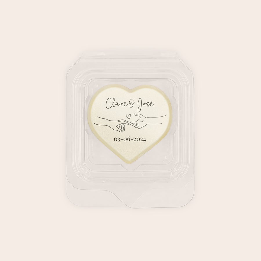 Chocolats individuels personnalisés - 50 pièces Chocolat praliné en forme de cœur imprimé avec les noms Claire et José, un dessin de mains et la date 03-06-2024