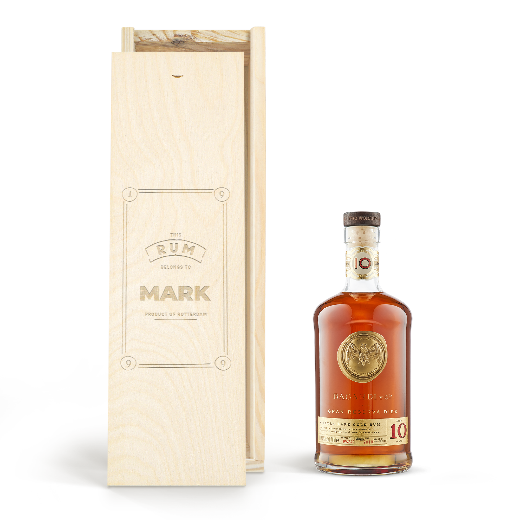 Rum Bacardi Reserva Diez in gegraveerde kist
