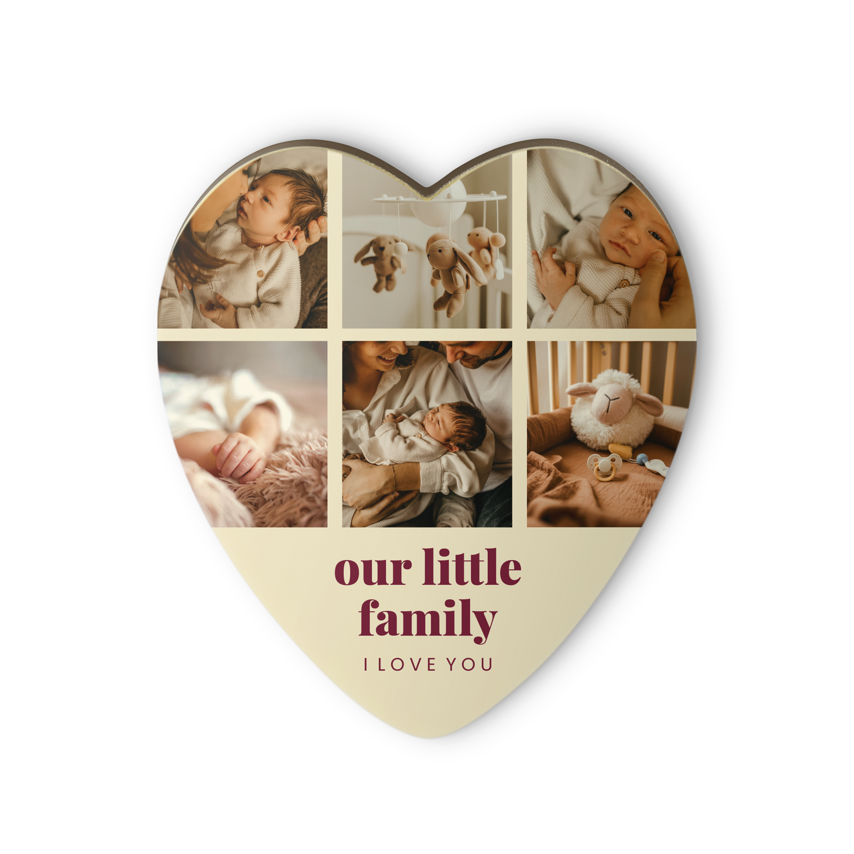 Wit chocoladehart bedrukt met zes familiefoto's en de tekst "Our Little Family, I love you", ideaal voor Liefde gaat door de maag.