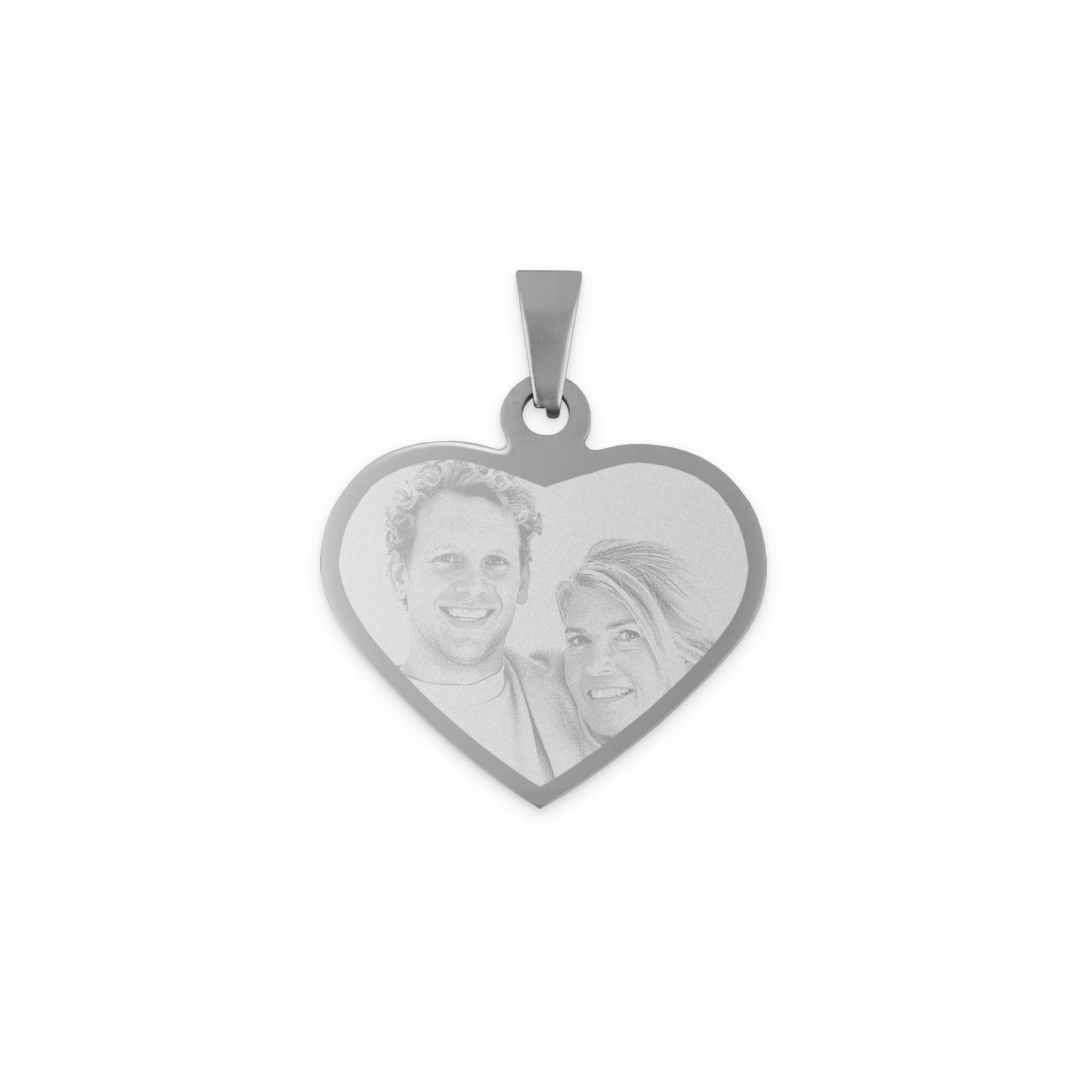 Colgante de rodio con forma de corazón grabado con foto de pareja, ideal como regalo personalizado.