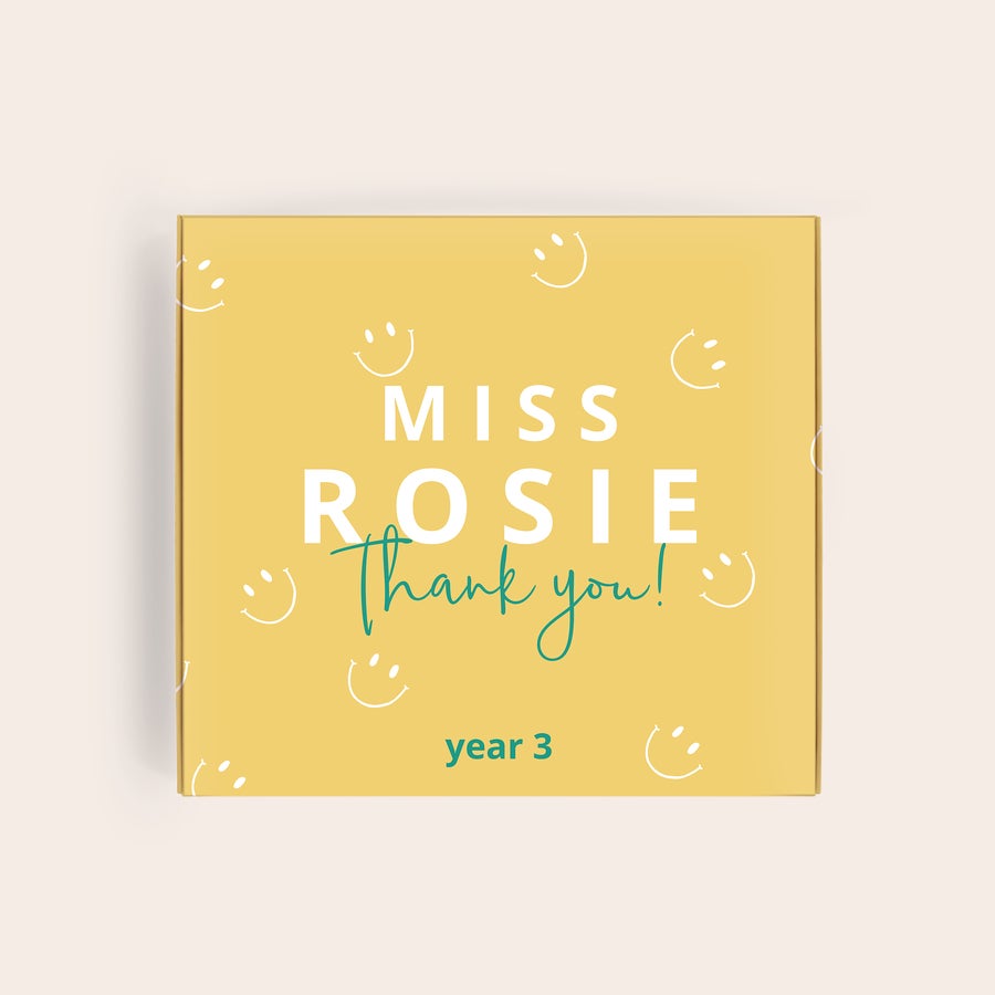 Tony's Chocolonely Giftbox Cutie cadou personalizată Tony's Chocolonely, galbenă, imprimată cu numele MISS ROSIE și mesajul "Thank you! year 3"