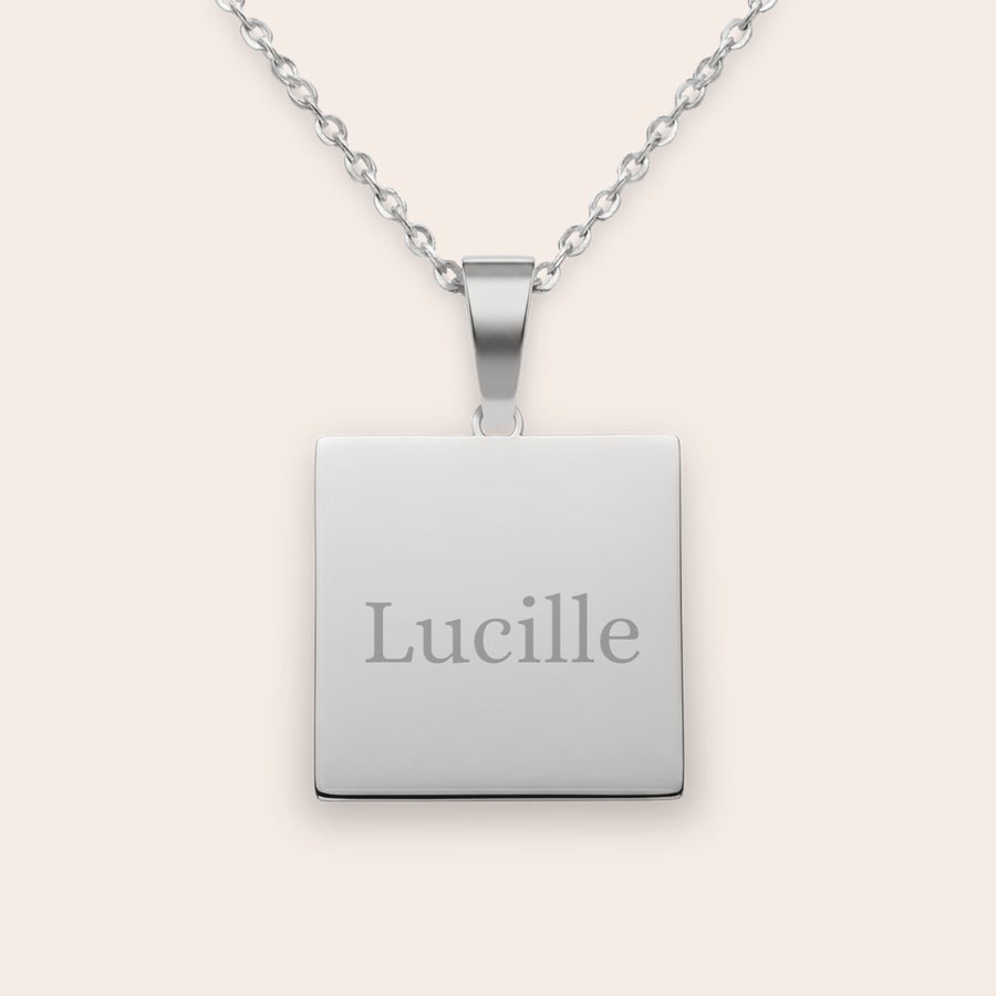 Collier pendentif carré Collier pendentif carré