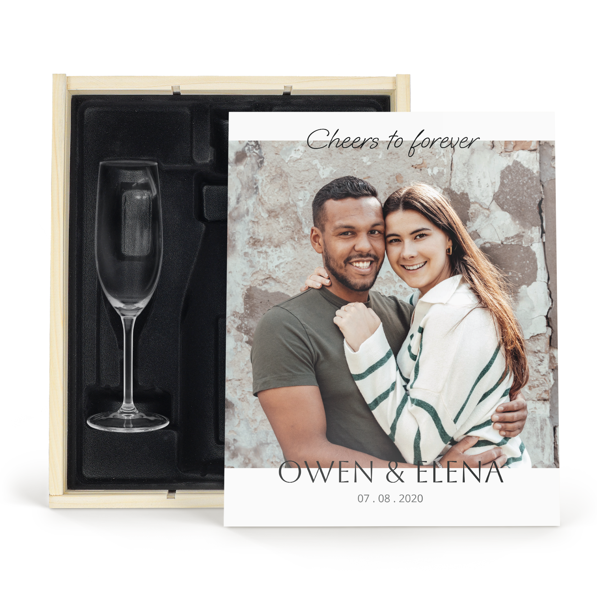 Wooden champagne case with two flutes, featuring a printed photo of a couple with "OWEN & ELENA 07.08.2020" and "Cheers to forever"