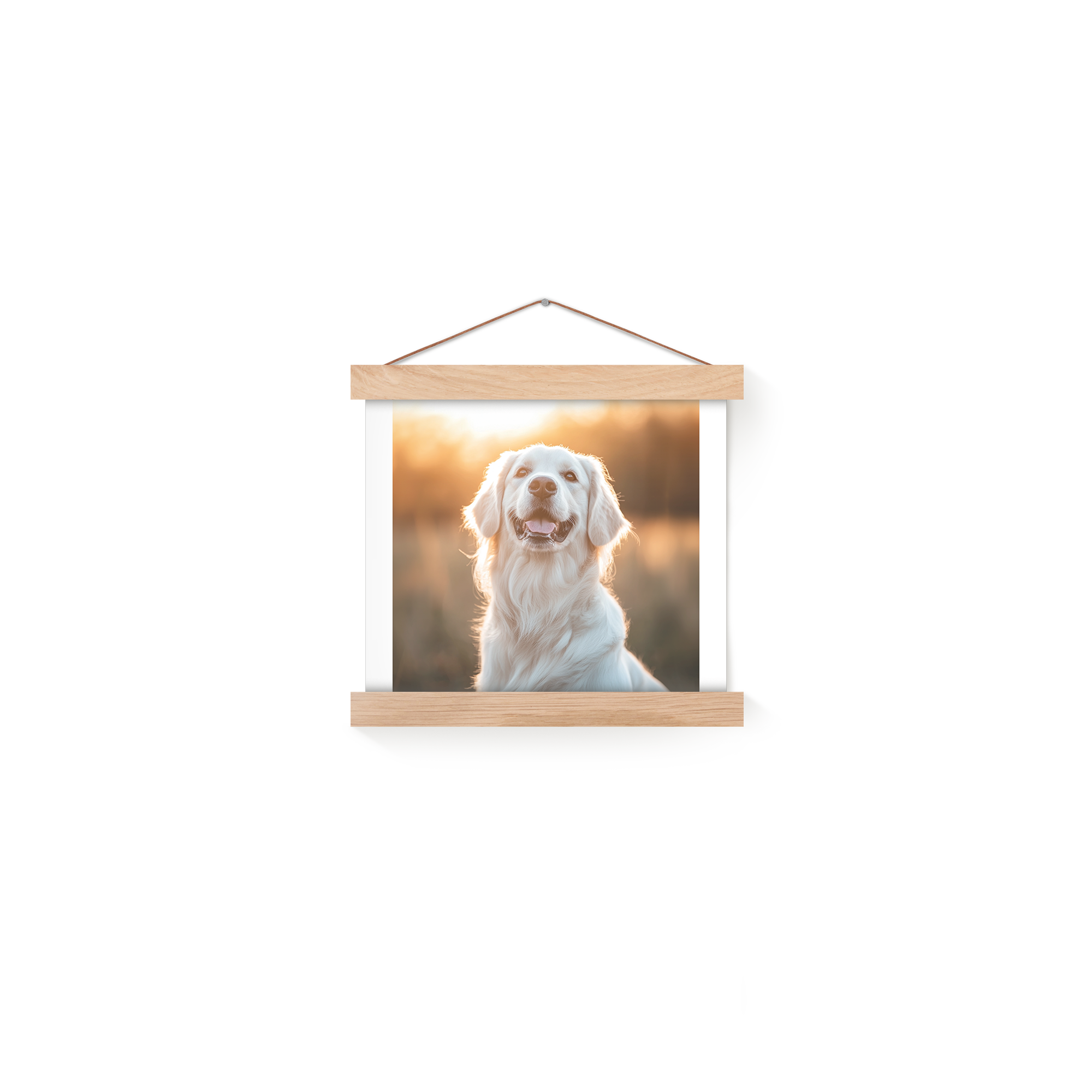 Póster personalizado con foto de un golden retriever impreso en papel de 240 gramos y colgador magnético de roble.