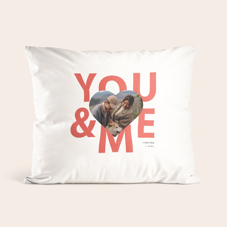 Cuscini con Foto Cuscino personalizzato con foto a forma di cuore, stampa You & Me e il nome Anna