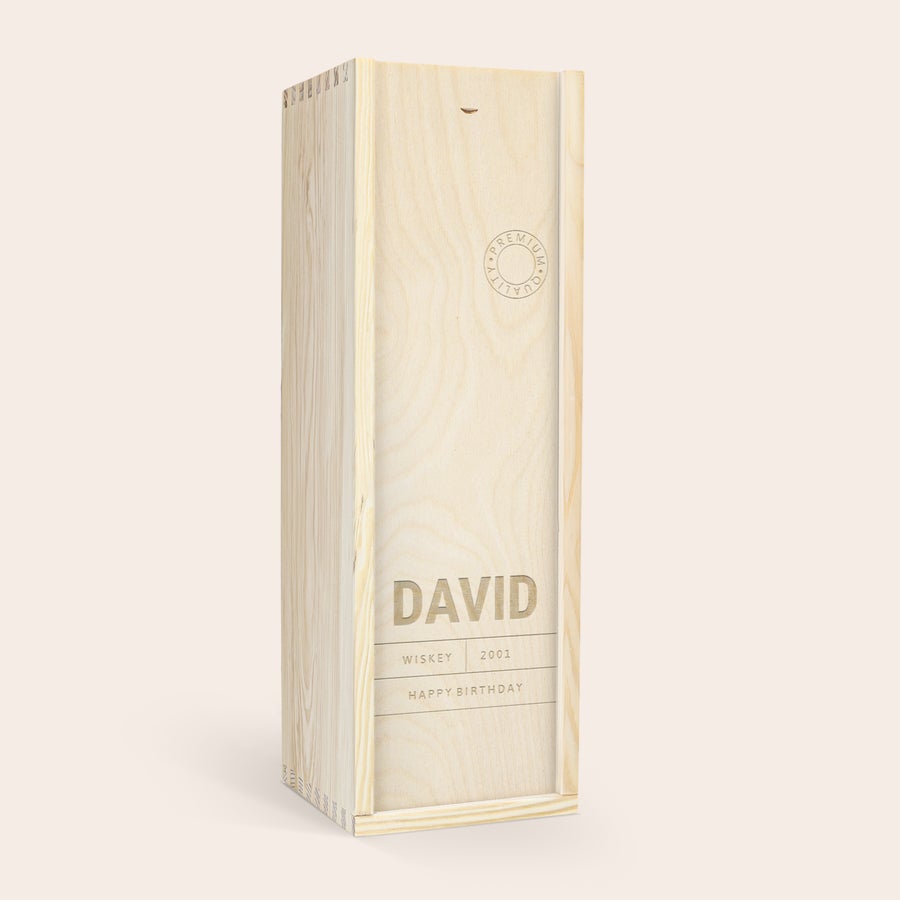 Personalizowane Whisky The Balvenie Drewniana skrzynka na butelkę whisky grawerowana imieniem David, tekstem Wiskey 2001 i Happy Birthday