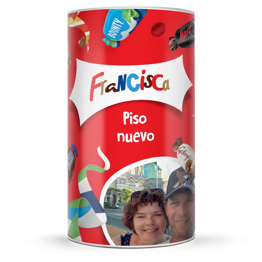 Surtido de chocolates - Caja personalizada Tubo Celebrations rojo personalizado con el nombre