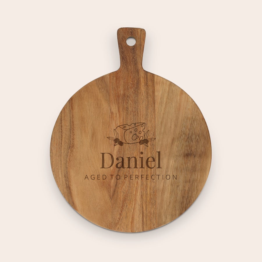 Engraved wooden serving platter Engraved wooden serving platter