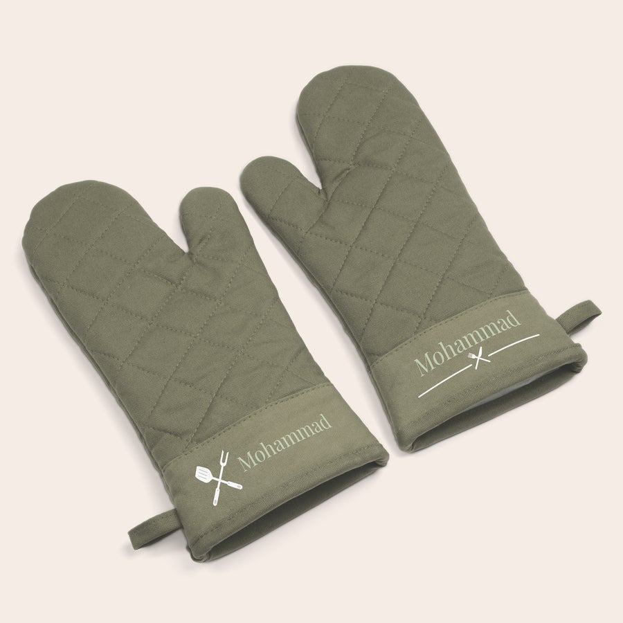 Personalised oven gloves set Personalised oven gloves set