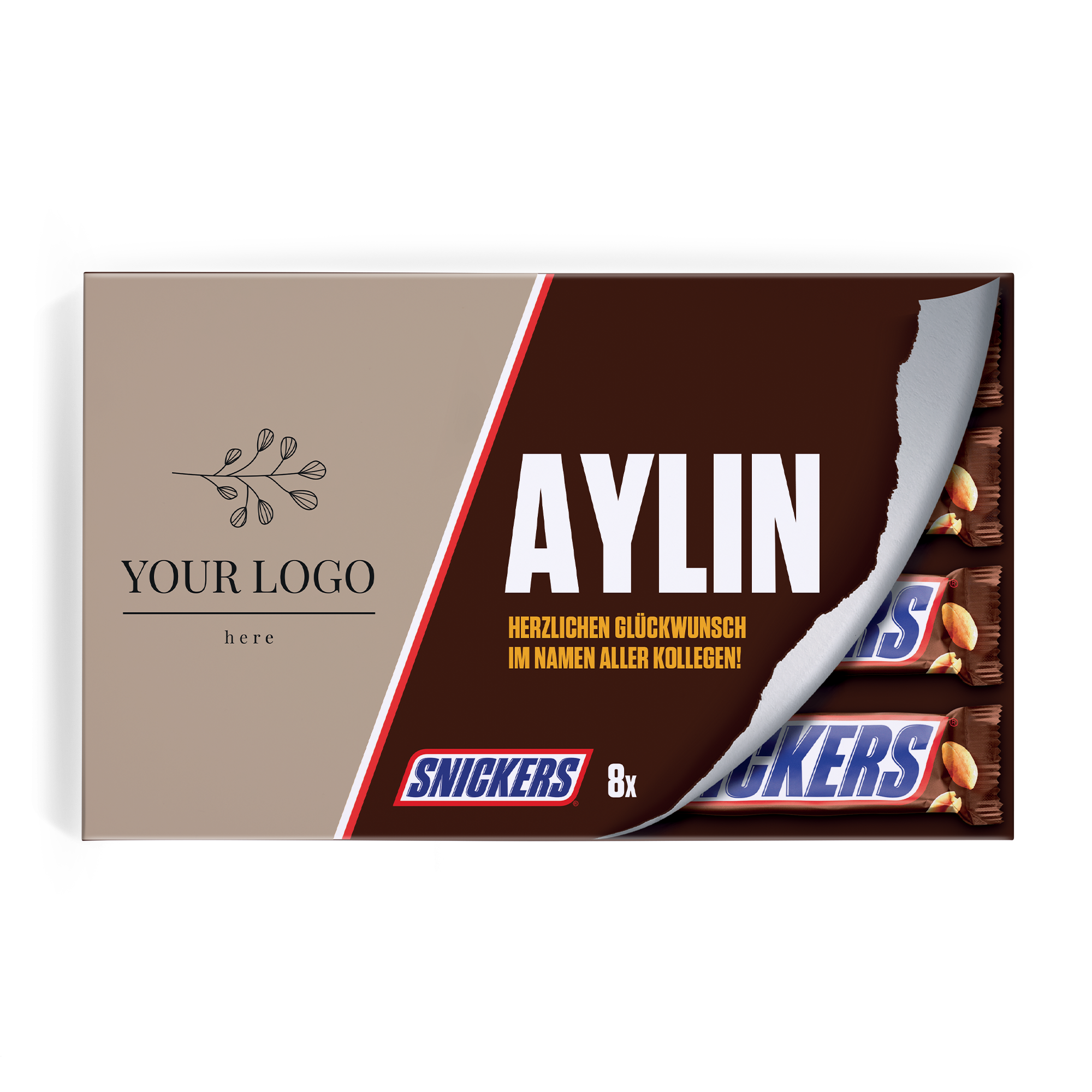 Personalisierte Snickers Geschenkbox mit Name Aylin und Glückwunschnachricht, bedruckt mit "HERZLICHEN GLÜCKWUNSCH IM NAMEN ALLER KOLLEGEN!".