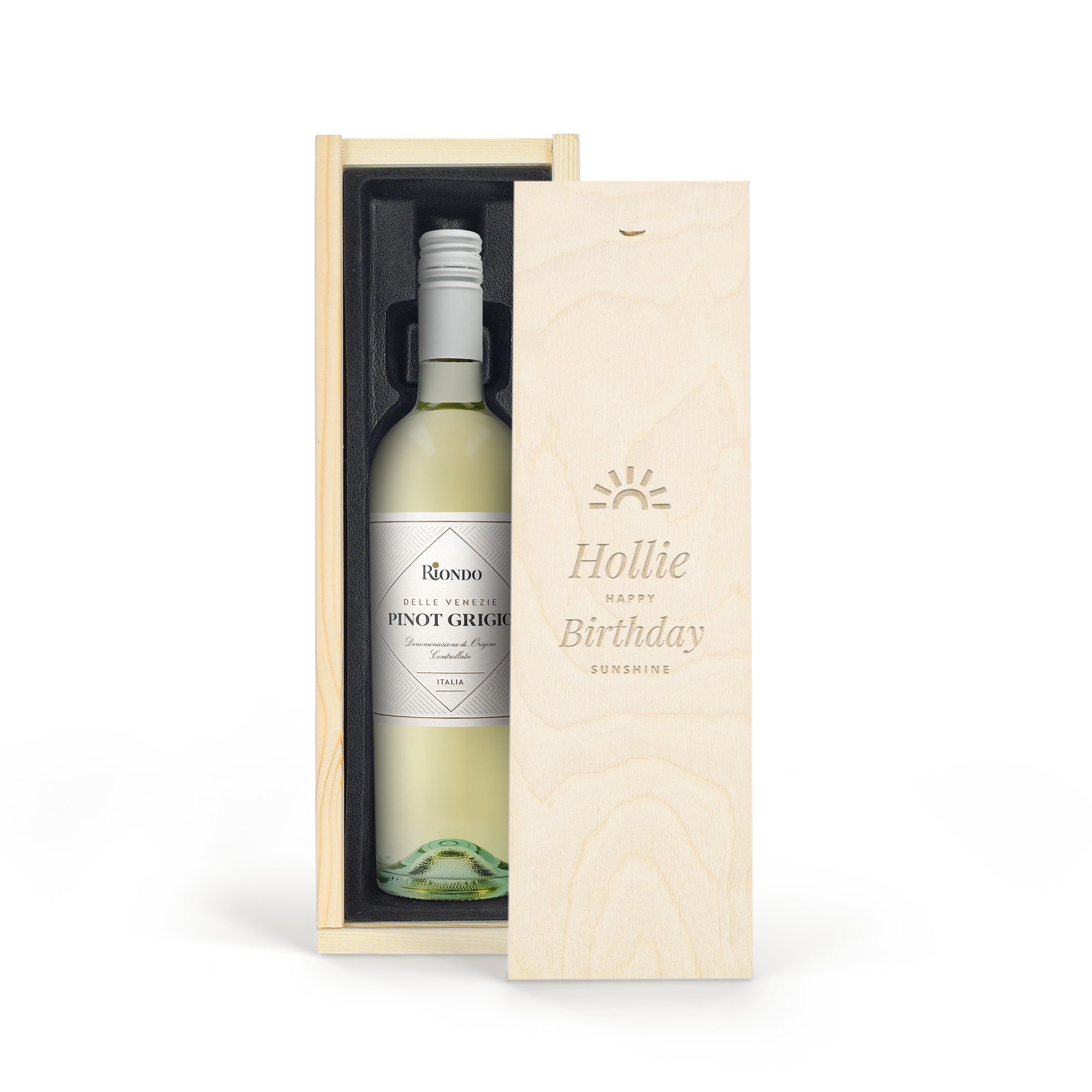 Garrafa de vinho Riondo Pinot Grigio em caixa de madeira gravada com "Hollie Happy Birthday Sunshine"