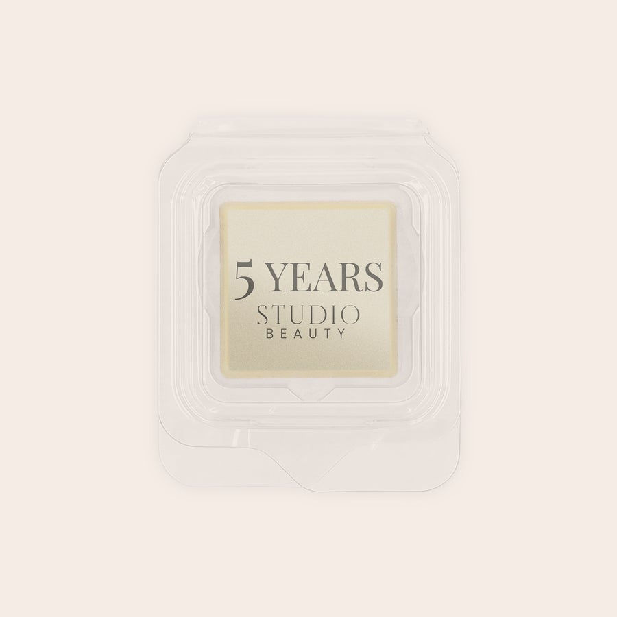 Personalised photo chocolates - Individually wrapped Delicious praline favours, printed with the "5 YEARS STUDIO BEAUTY" logo, individually wrapped for custom gifts