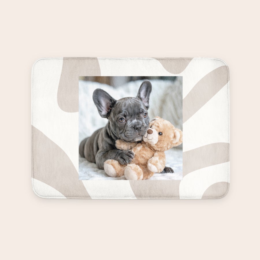 Personalizirana kopalniška preproga - 70 x 50 cm Personalizirana kopalniška preproga z natisnjeno fotografijo psa in medvedka spremenite vsako kopalnico v osebno zatočišče