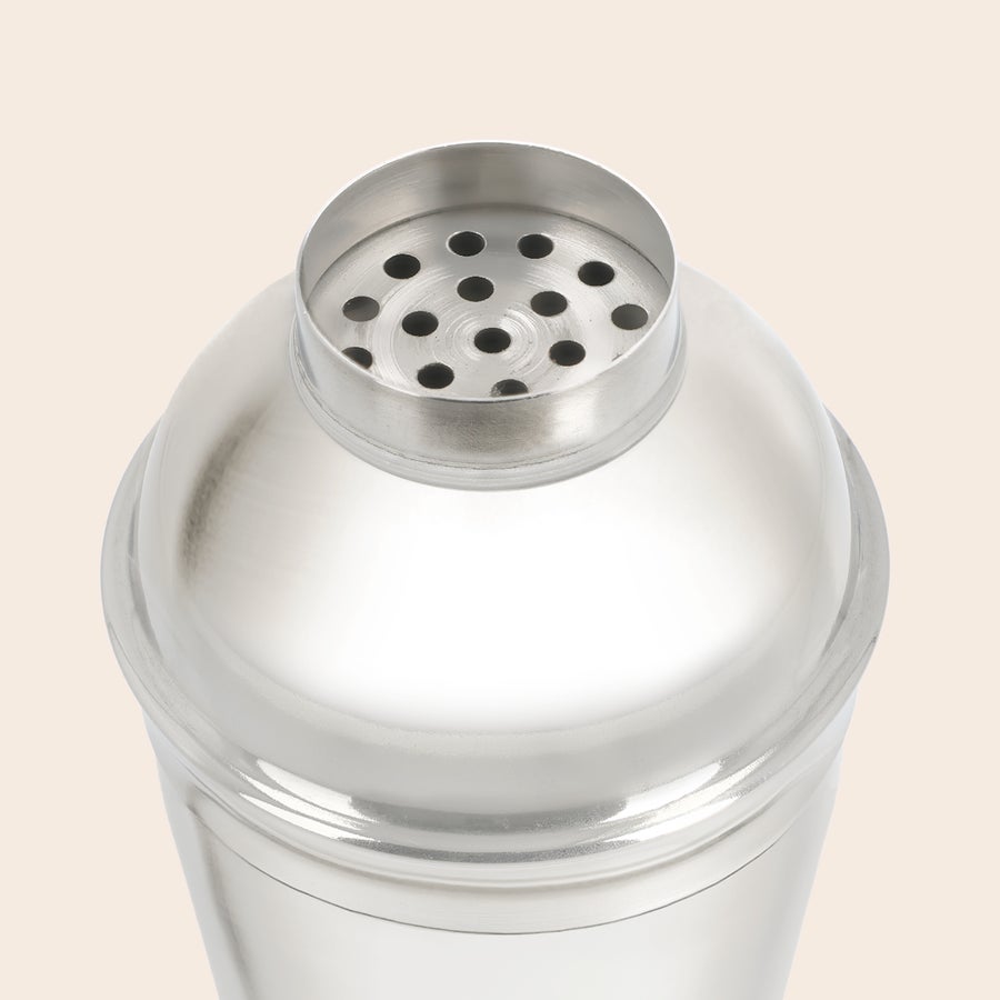 Personaliziran shaker za koktajle Personaliziran shaker za koktajle iz nerjavečega jekla za ljubitelje koktajlov, z vgraviranim dizajnom ali imenom.