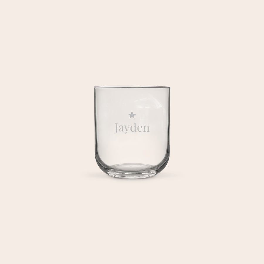 Vasos de agua personalizados Vaso de agua de cristal con el nombre Jayden y una estrella grabados a láser, un vaso de agua personalizado.