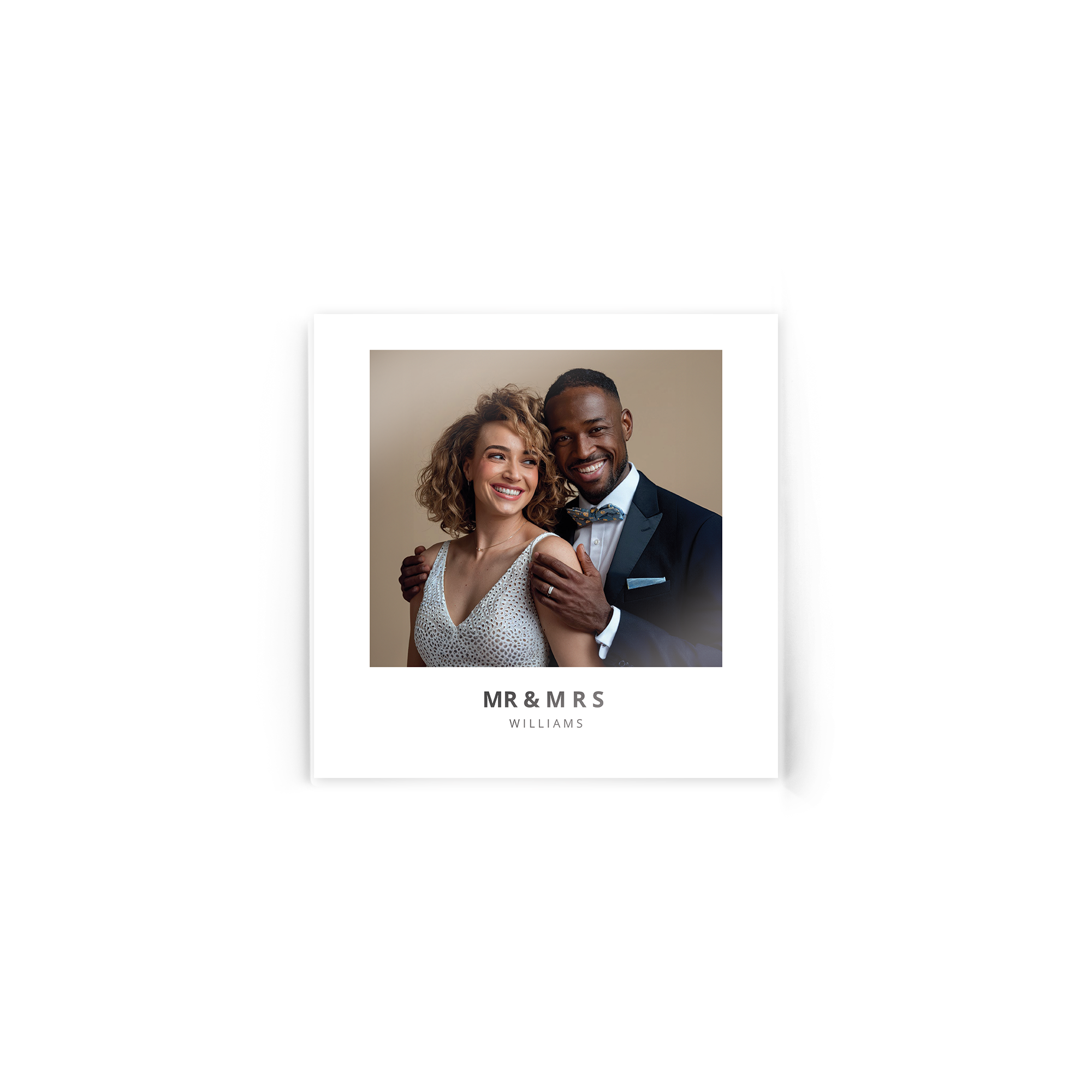 Foto en acrílico impresa con la imagen de una pareja y texto personalizado "Mr & Mrs Williams".