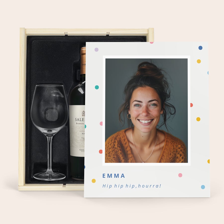 Vin Salentein Malbec personnalisé Coffret de vin personnalisé avec bouteille, verre et couvercle imprimé d'une photo et texte Emma Hip hip hip hourra