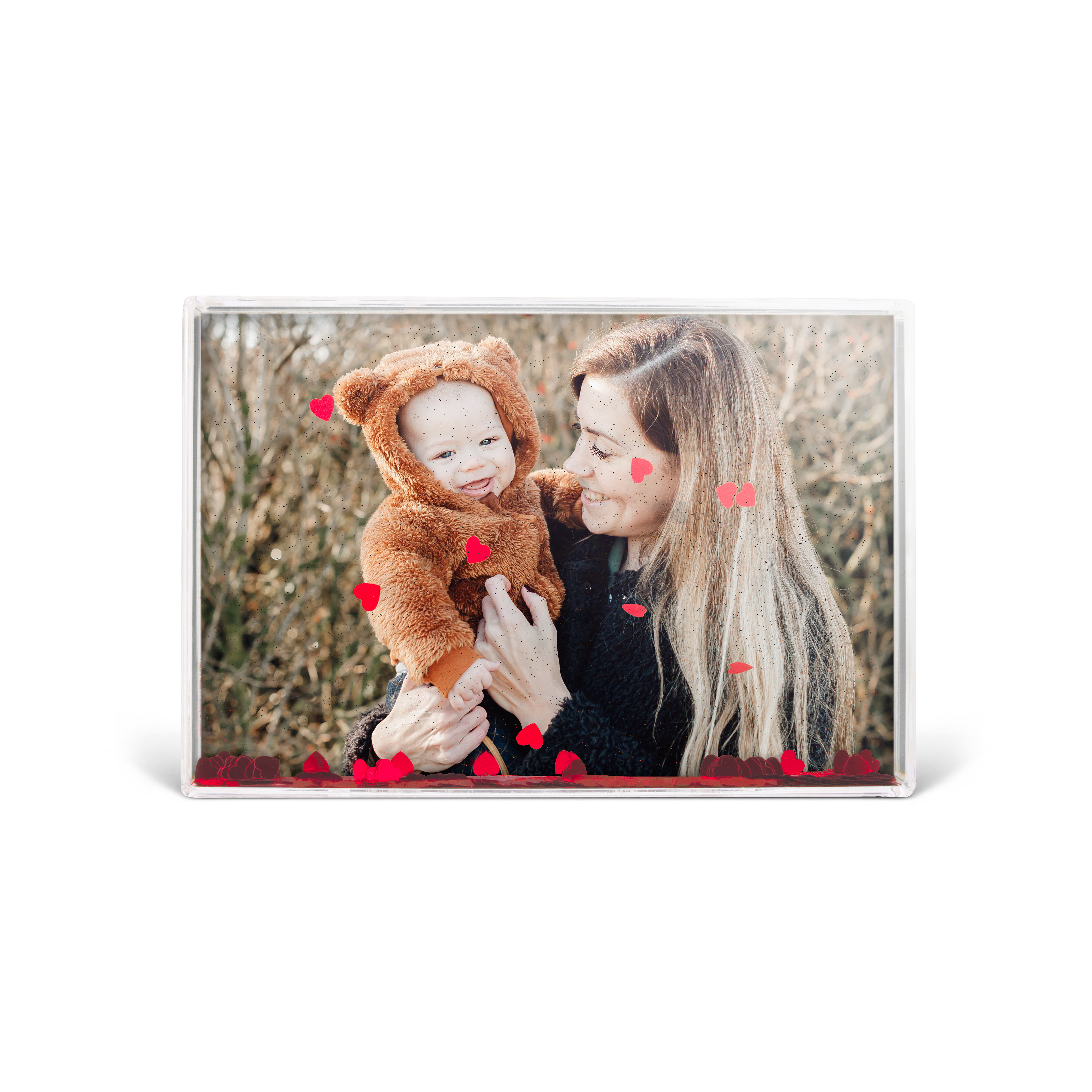 Glob de zăpadă dreptunghiular cu inimioare roșii, personalizat cu fotografia unei mame și bebelușului ei.